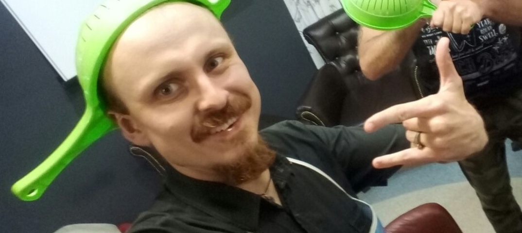В Нижнем адепт храма Макаронного монстра избил свою девушку из-за аборта