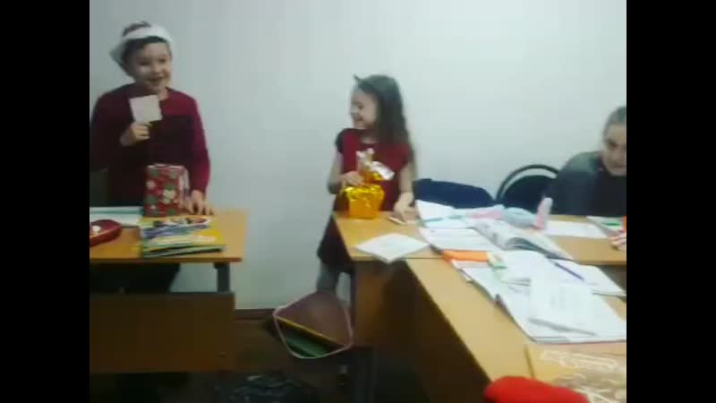 VID_39400712_014426_277.mp4